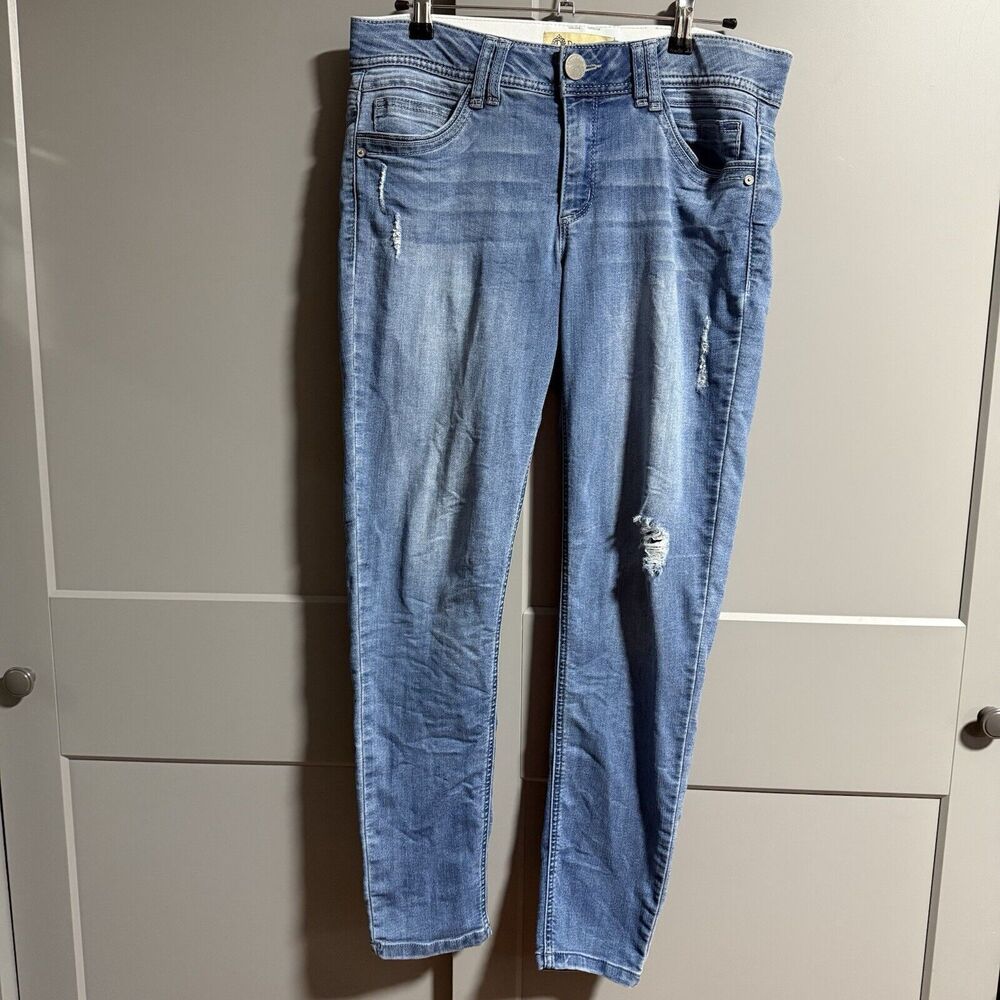 Democracy Women "Ab"Technology Skinny Leg Distressed Denim Jeans Medium Wash 8